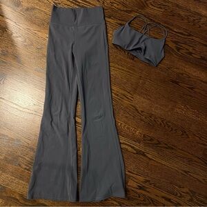 Vuori - Flare Leggings and Sports Bra - Size Small - Dusty Purple